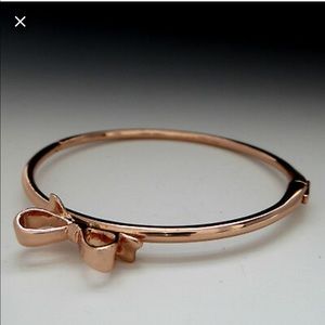 Kate Spade Bow Clasp Bangle
